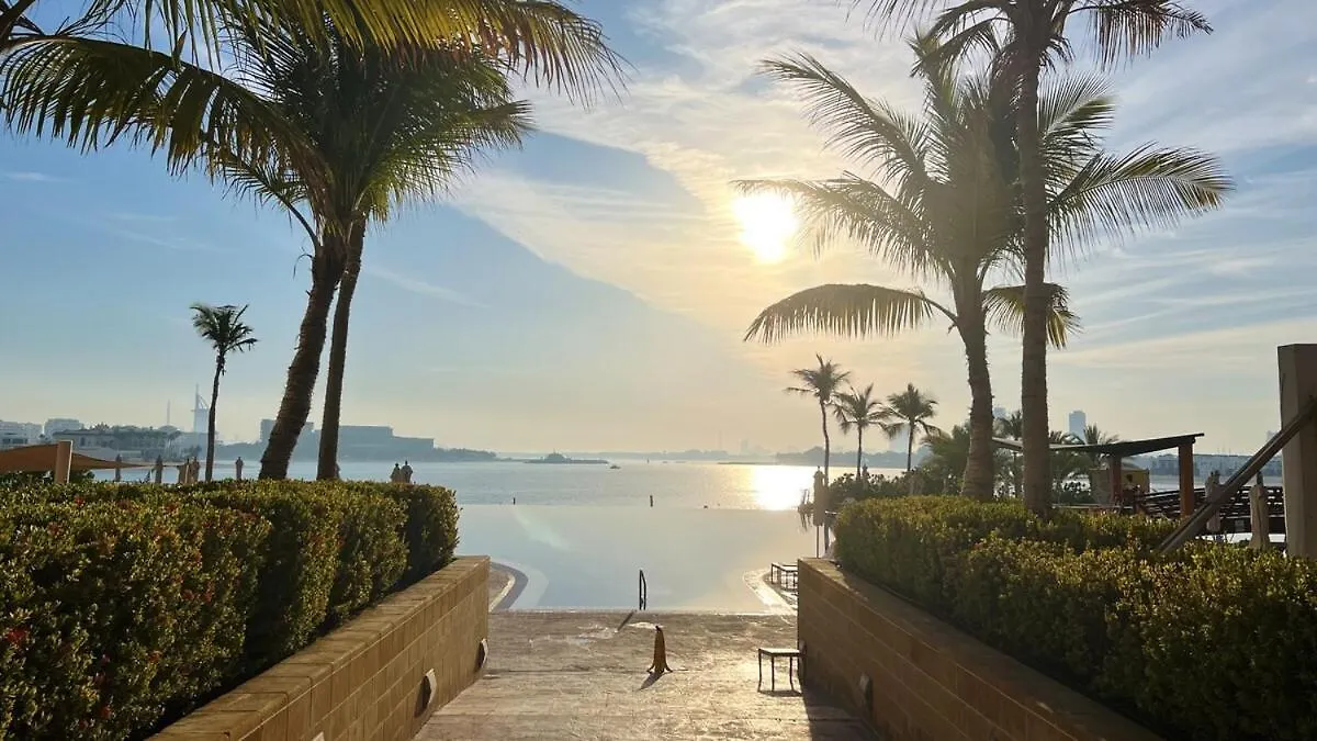 公寓 Serene 3-Bedroom With Waterfront Marina Views In Palm Jumeirah 迪拜