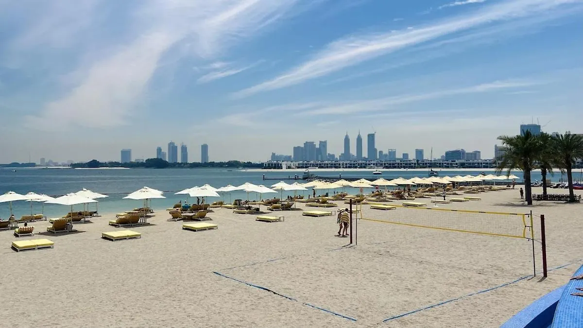 Serene 3-Bedroom With Waterfront Marina Views In Palm Jumeirah Dubai Apartment
