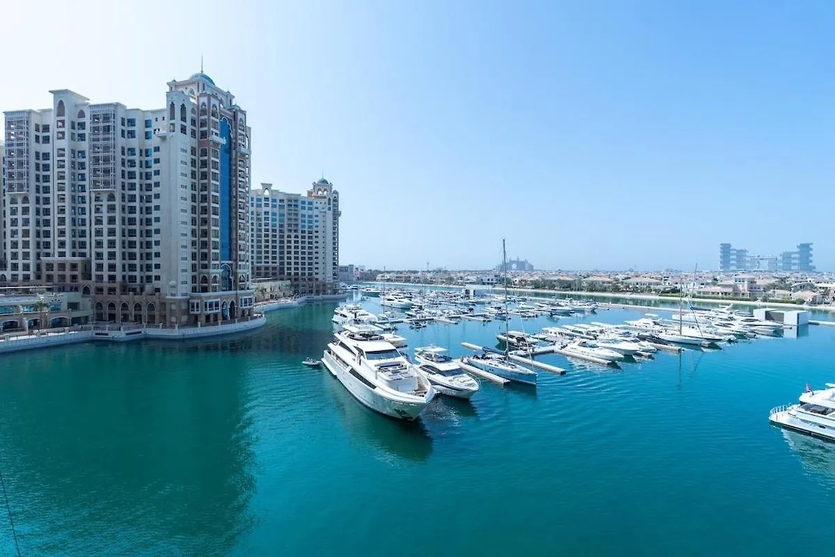 Serene 3-Bedroom With Waterfront Marina Views In Palm Jumeirah Dubai United Arab Emirates