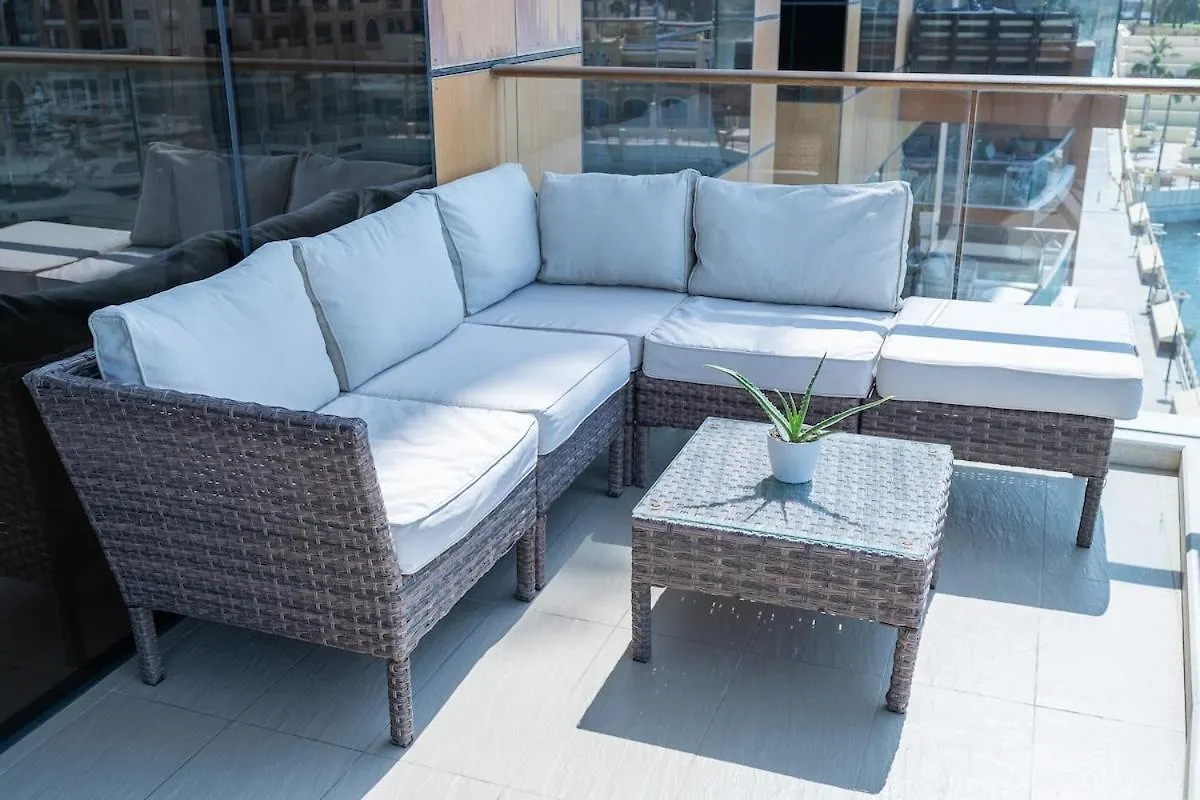 Serene 3-Bedroom With Waterfront Marina Views In Palm Jumeirah Dubai United Arab Emirates