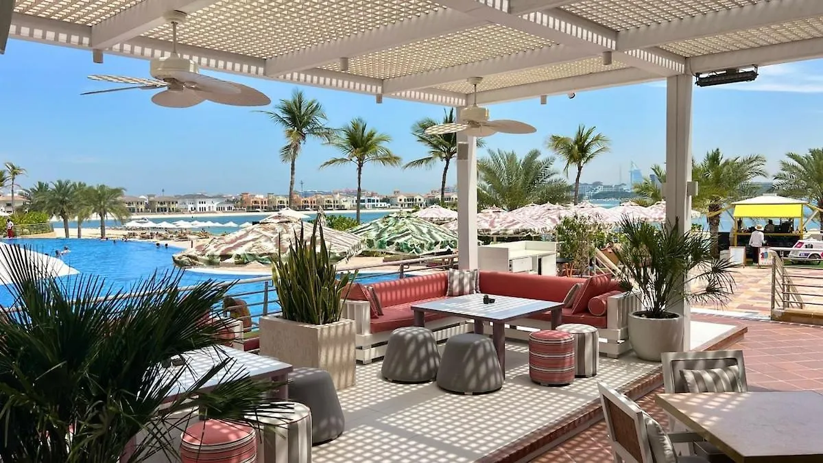 Serene 3-Bedroom With Waterfront Marina Views In Palm Jumeirah Dubai